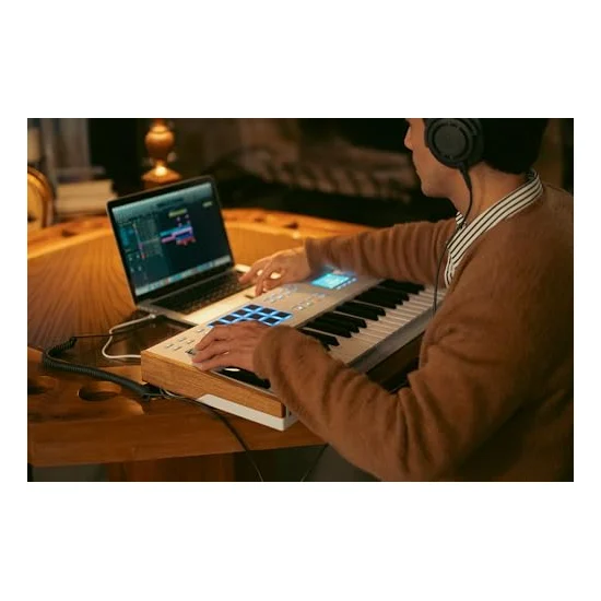 Autre vue du Clavier maître MIDI Arturia KeyLab 61 MK3