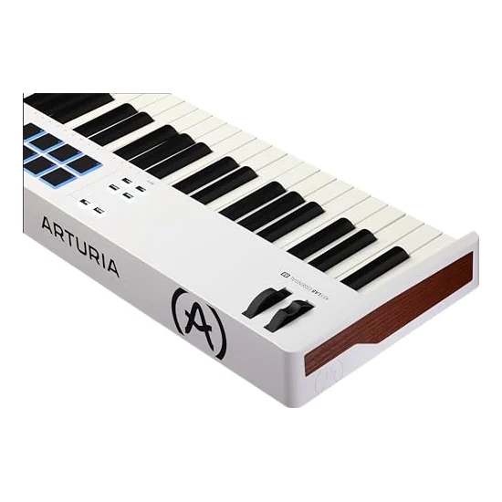 Autre vue du Clavier maître MIDI Arturia KeyLab Essential 88 MK3